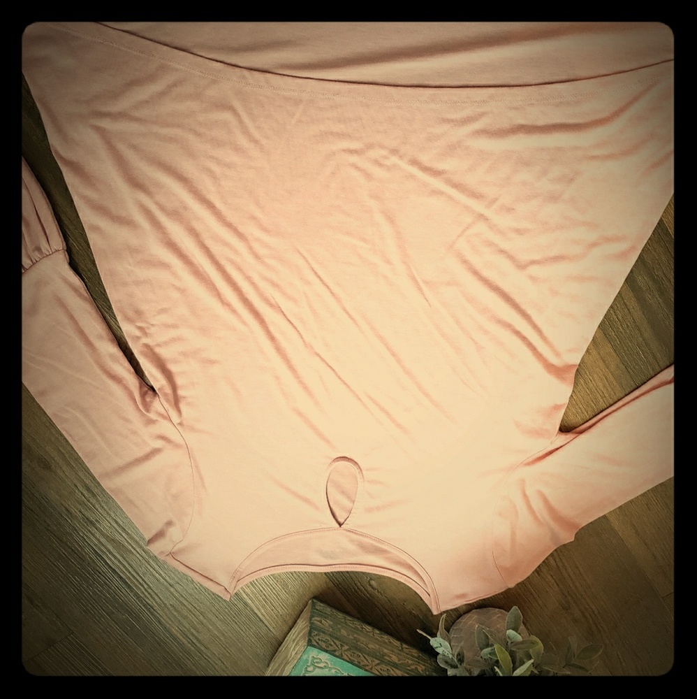 Pink high/low top